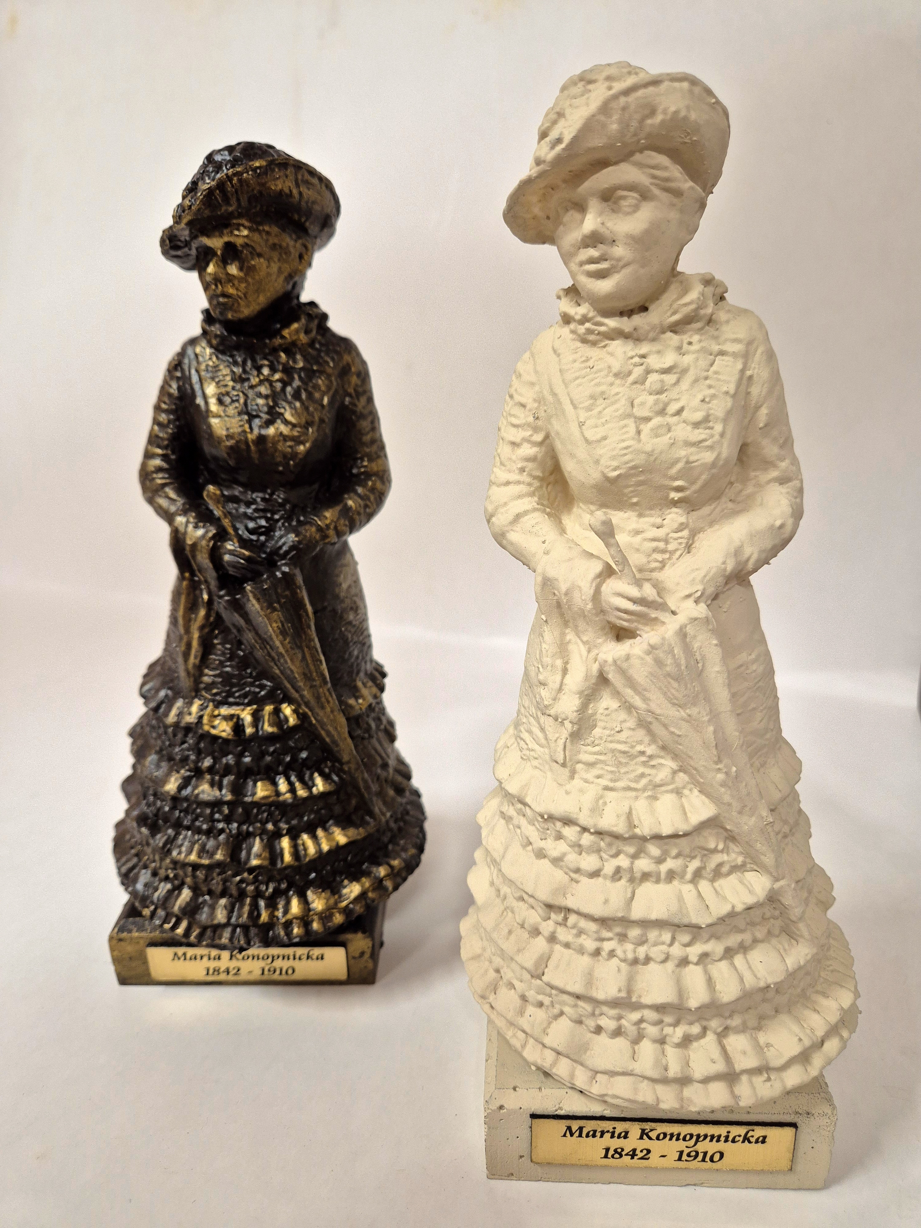 Miniatura rzeźby Marii Konopnickiej